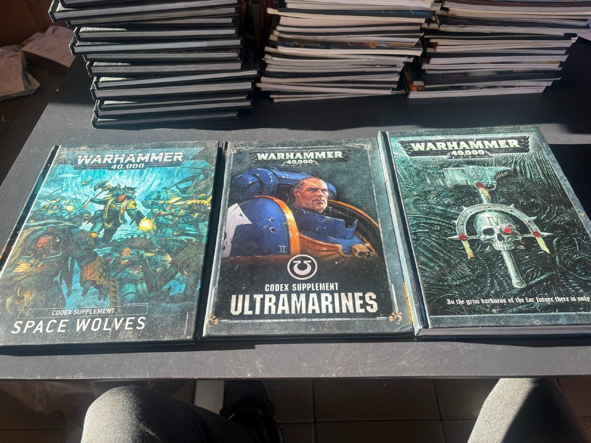 3 stk. Warhammer bøger (Space Wolves, Ultramarines & Core Rulebook)