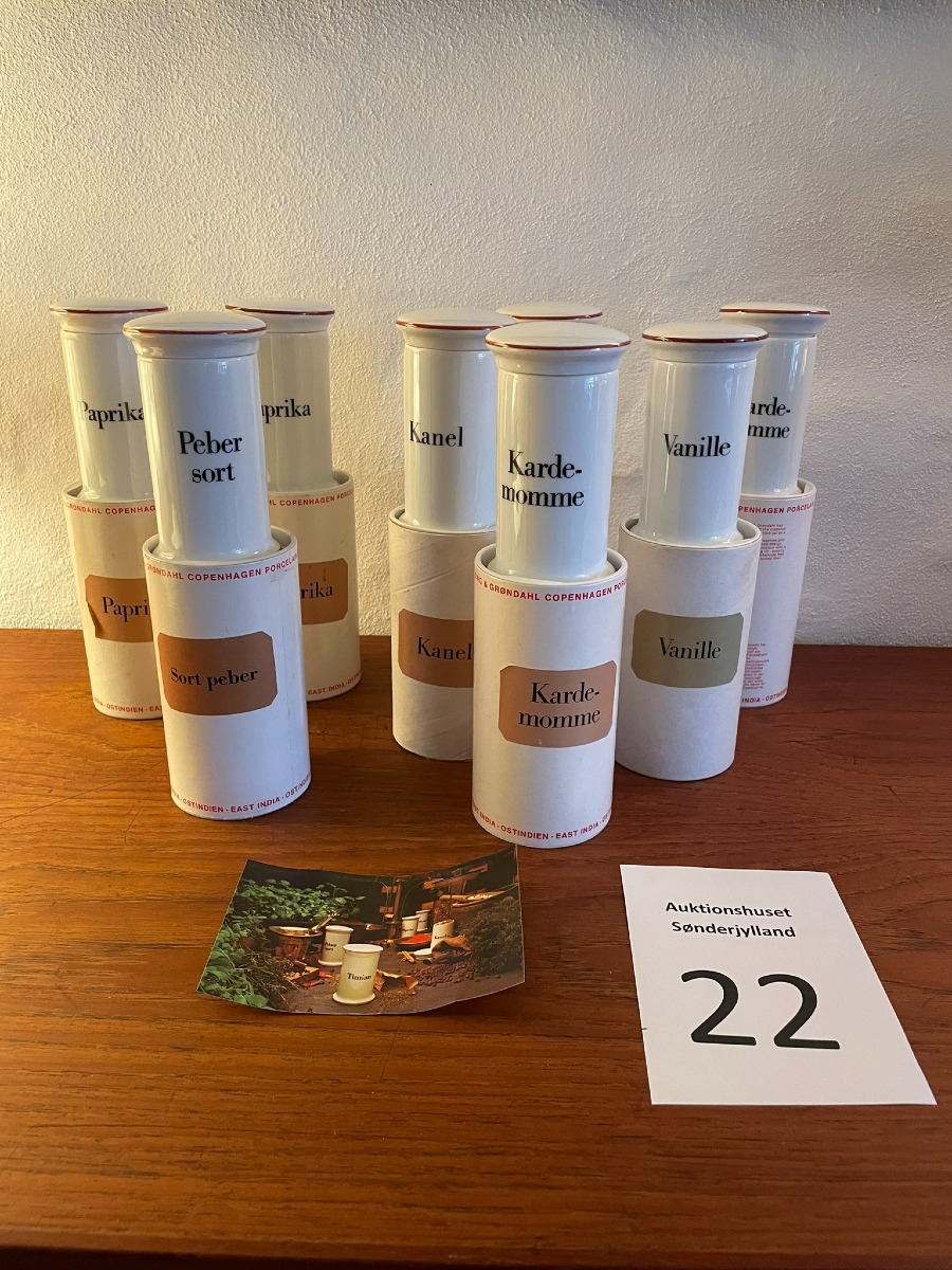 Bing & Grøndahl krydderikrukker fra Apotekerserien (8)