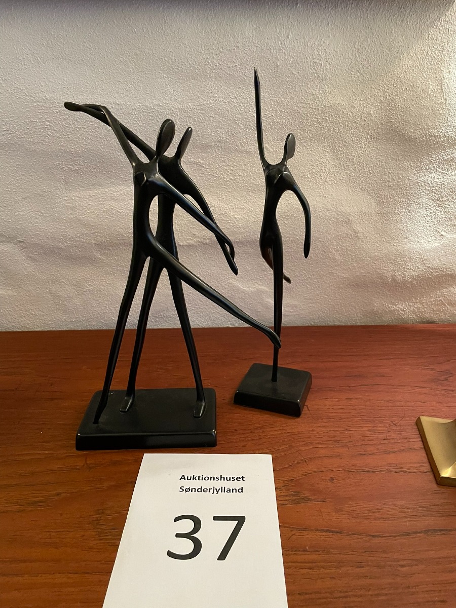 Bodrul Khalique for Ikea. 2 dansere i abstrakt form