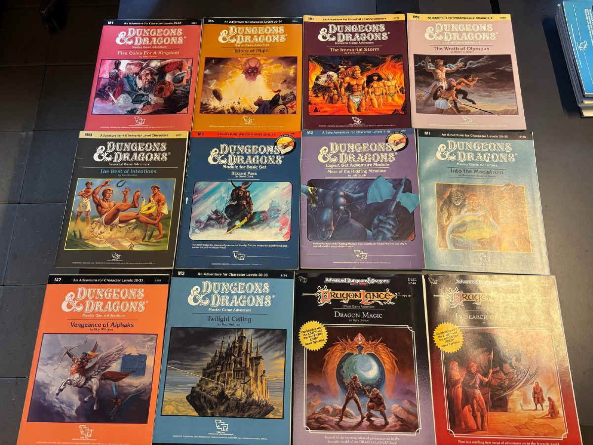 12 stk. Dungeons BECMI-moduler + Immortal-serien