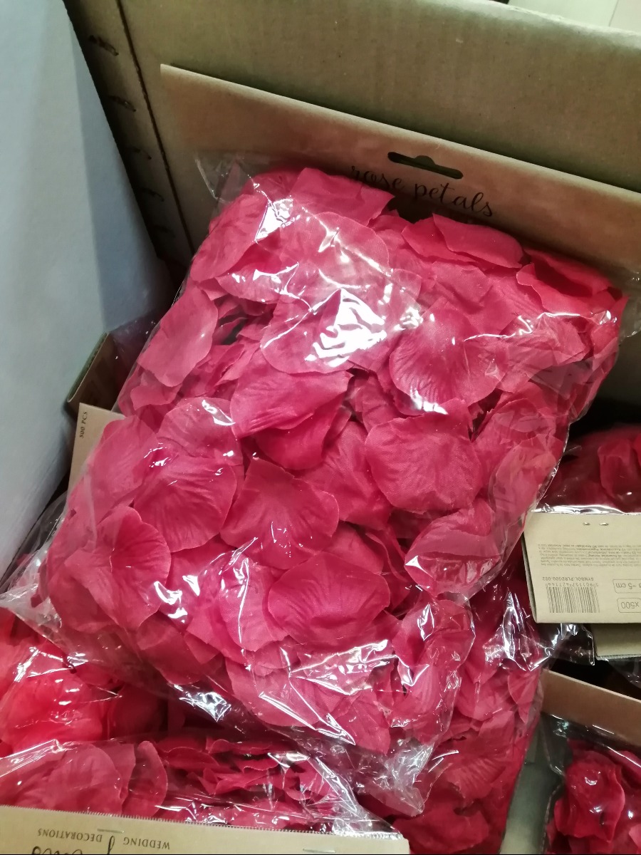 8 poser kunstige rosenblade 