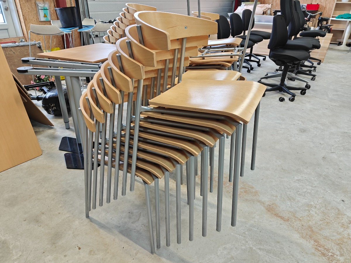 Kinnarps Riff stabelstole (8)