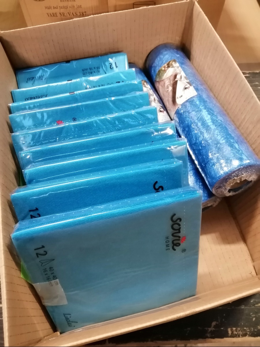 Blå servietter og bordløber