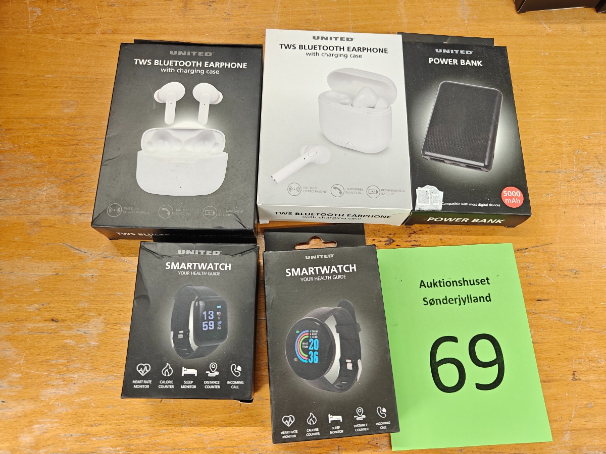 2 sæt Earphone +2 stk smart watch