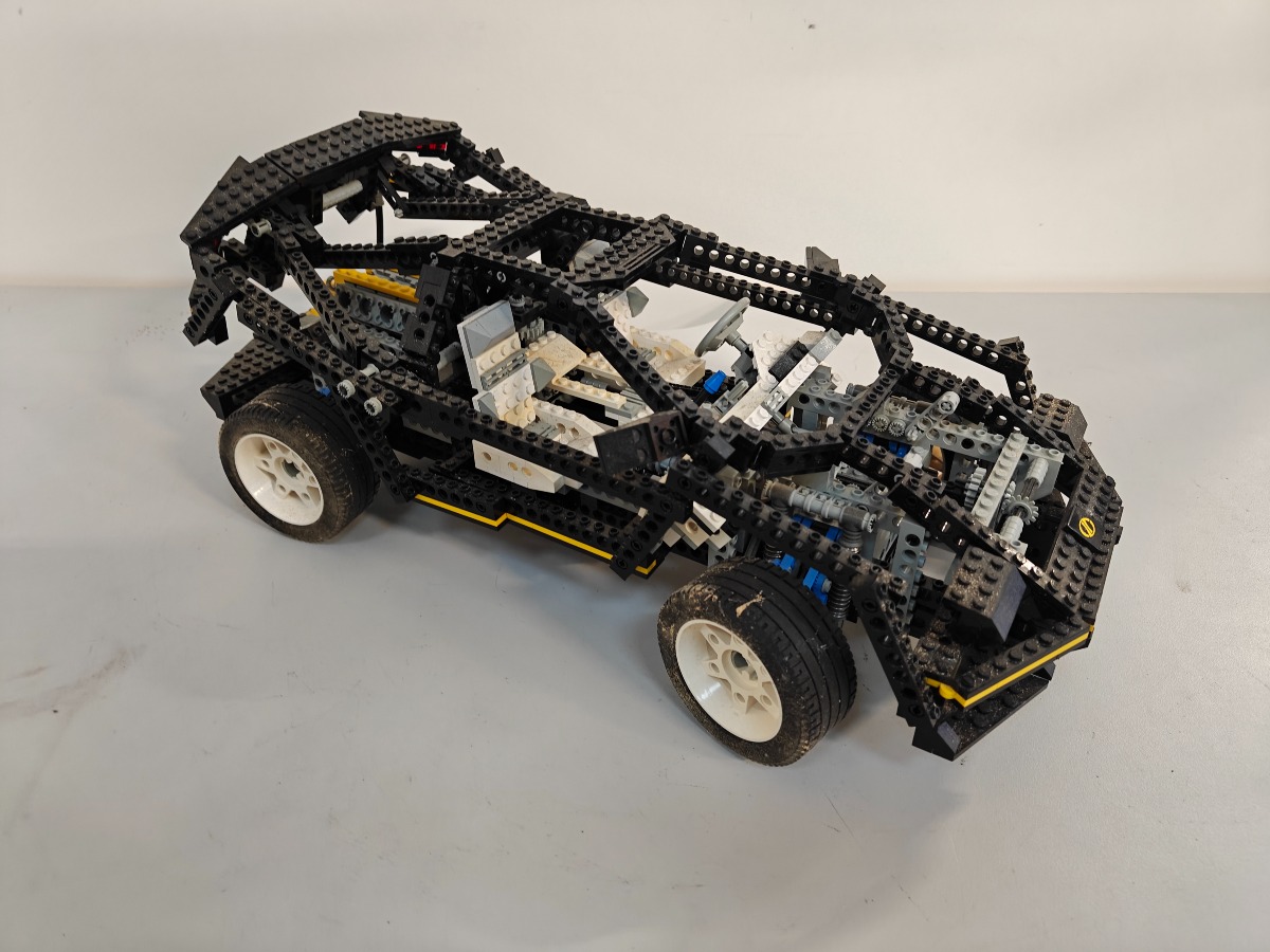 Lego Technic 8880 Super Car