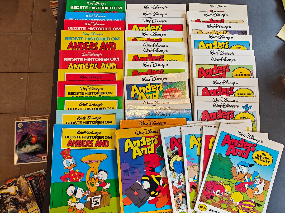 Komplet Bedste historier om Anders And samt andet. 