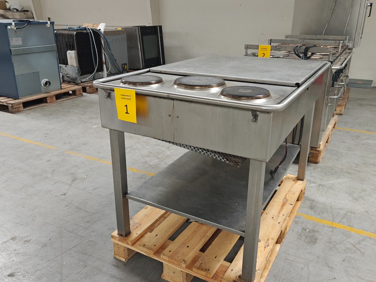 Kogebord/Industrikomfur i rustfrit stål. Mrk: Jøni