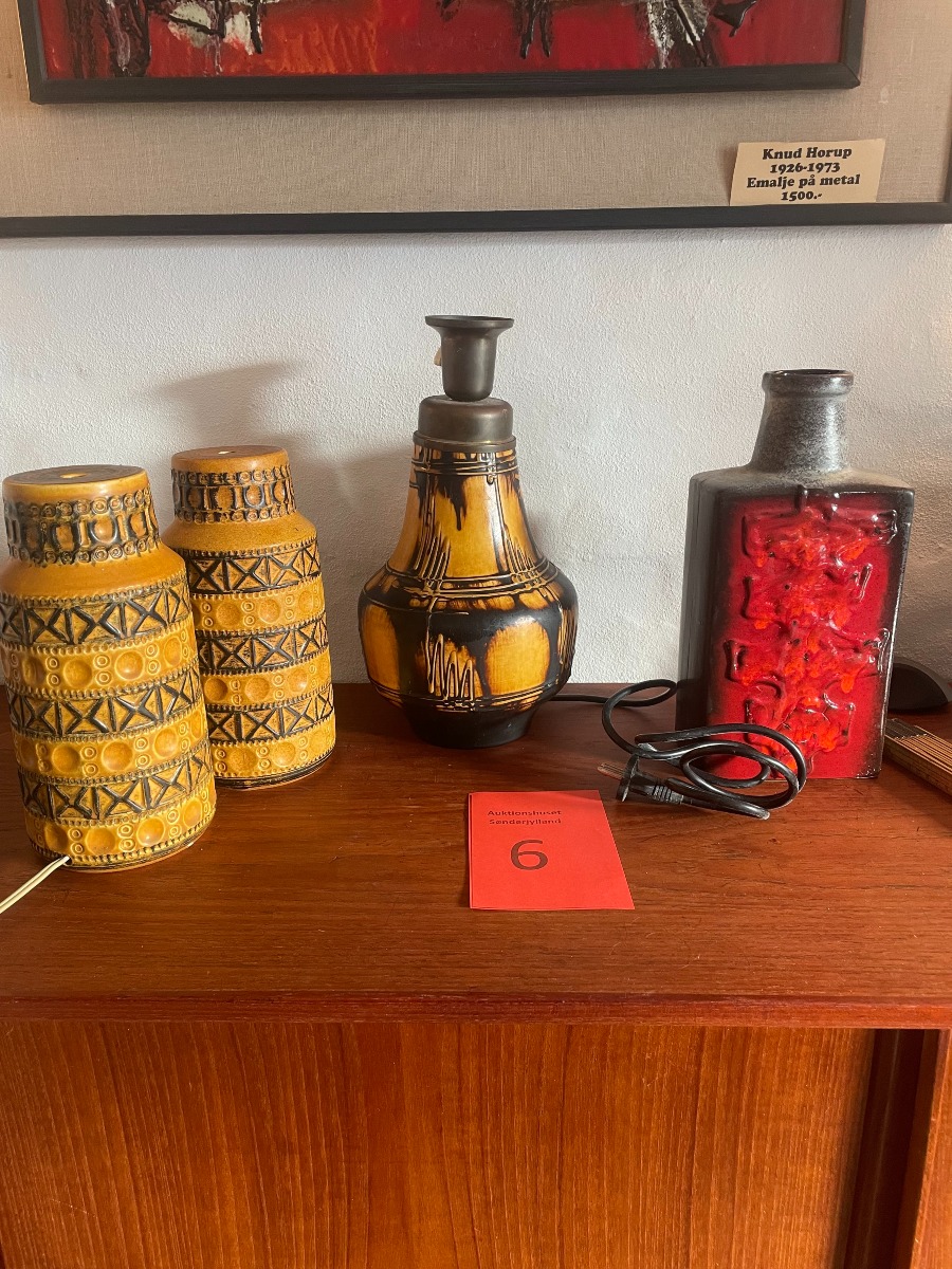 4 lampefødder. Alle delvist klargjorte  