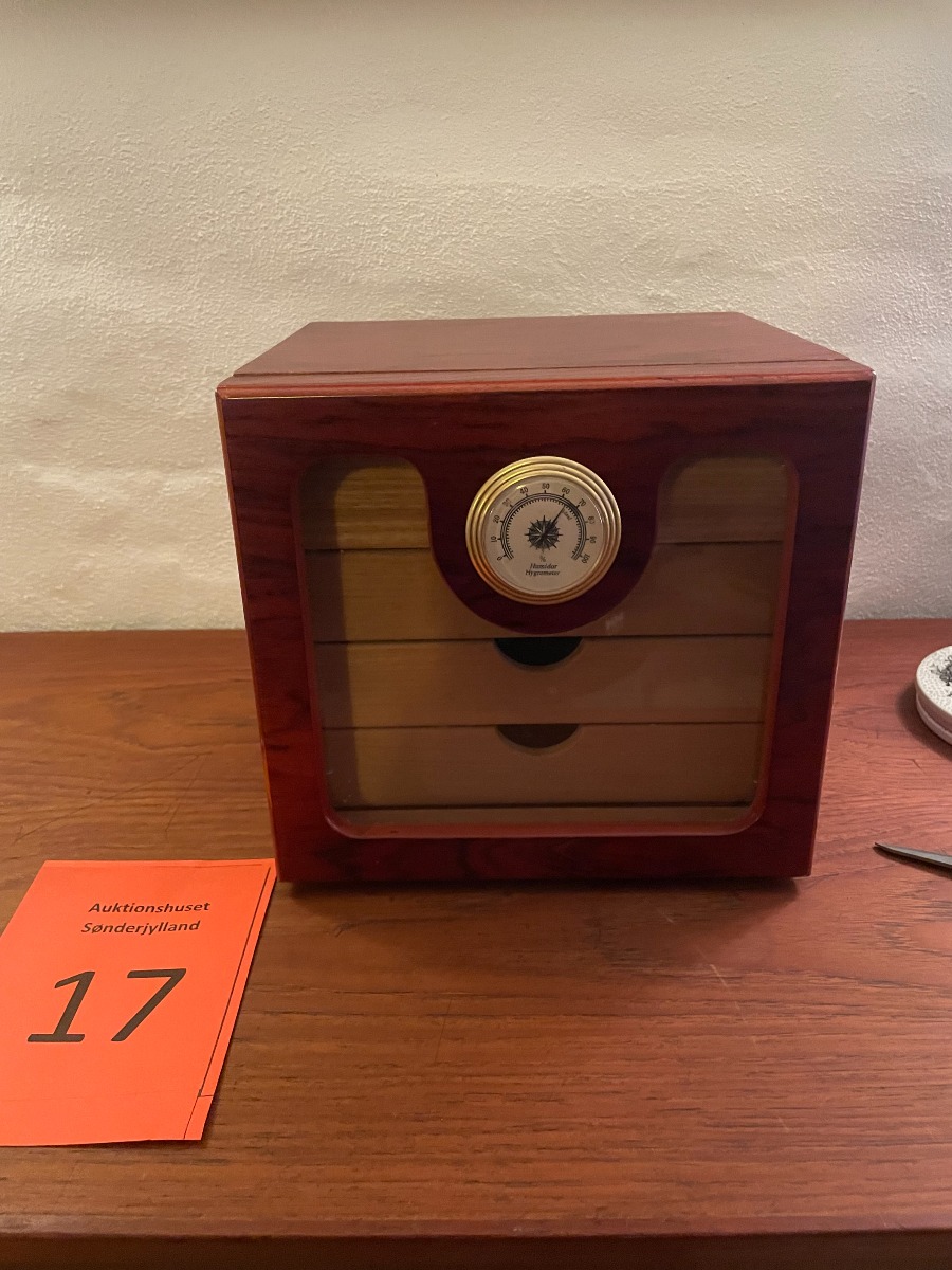 Humidor