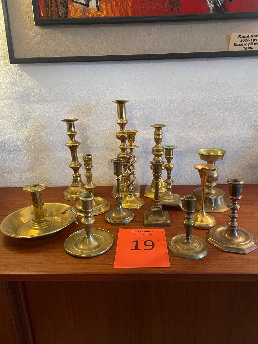 14 forskellige messingstager