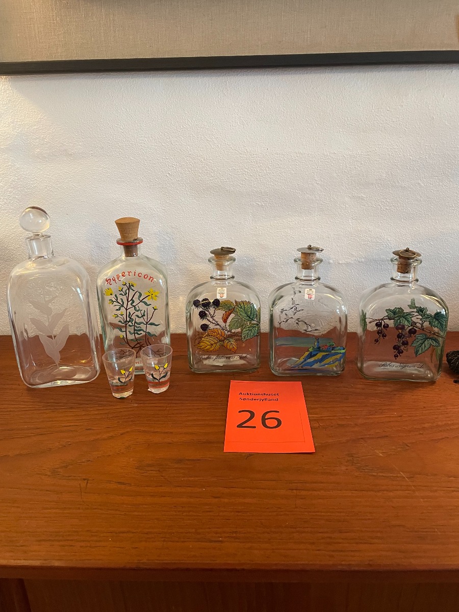 5 Holmegaard Karafler / snapseflasker samt 2 glas 
