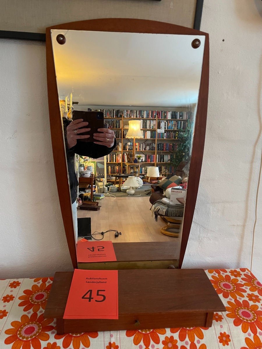 Entresæt af teak med skuffe og spejl