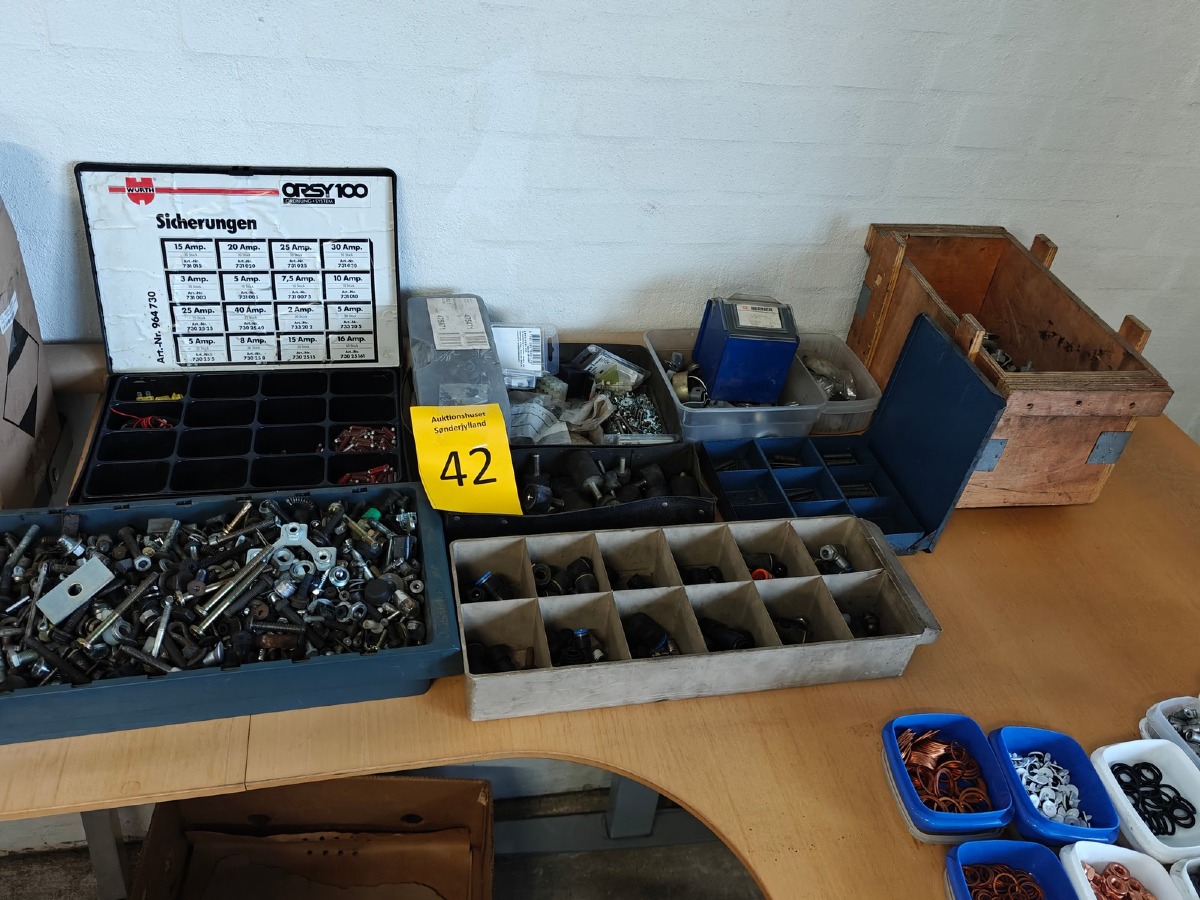 Parti div rest sortimentskasser 