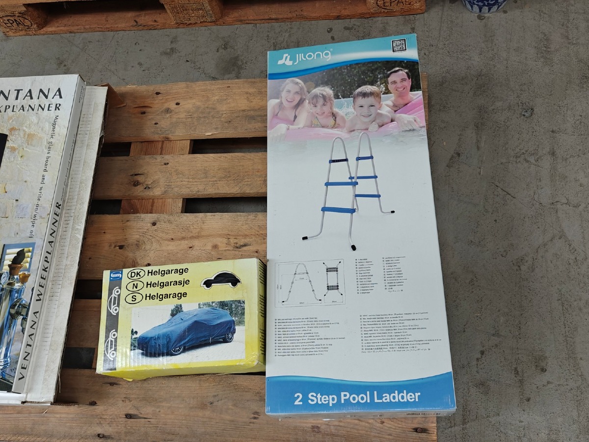 Helgarage & poolstige. Helgarage t/bil. Mrk Satex