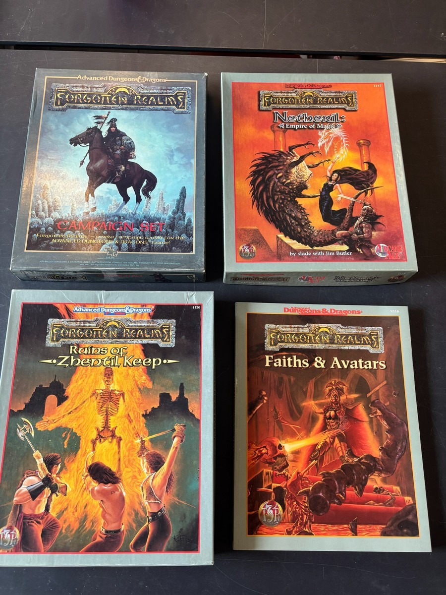 Forgotten Realms Boxed Sets & Sourcebooks – Campaign Set, Netheril, Zhentil Keep m.fl. (4)