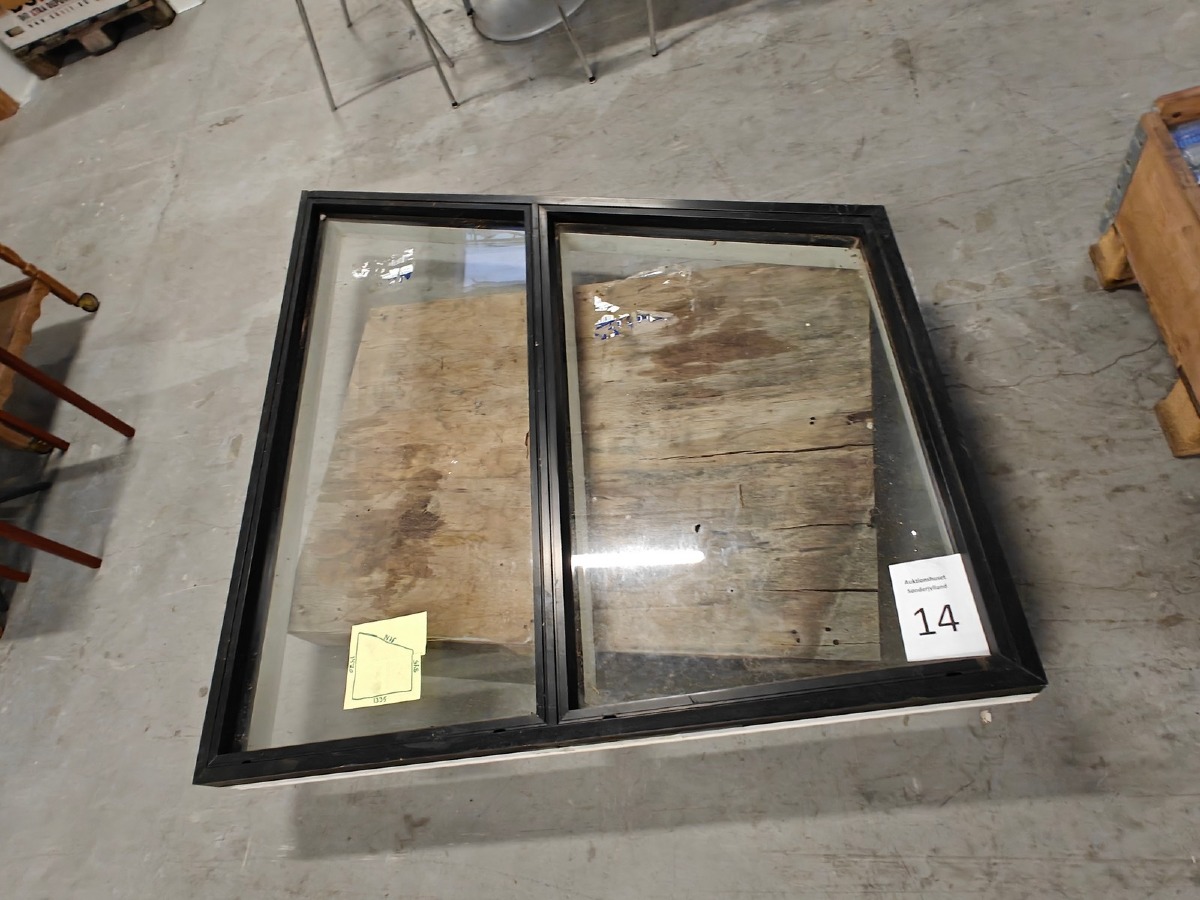 Skråtstillet  vinduesparti m/2 fag