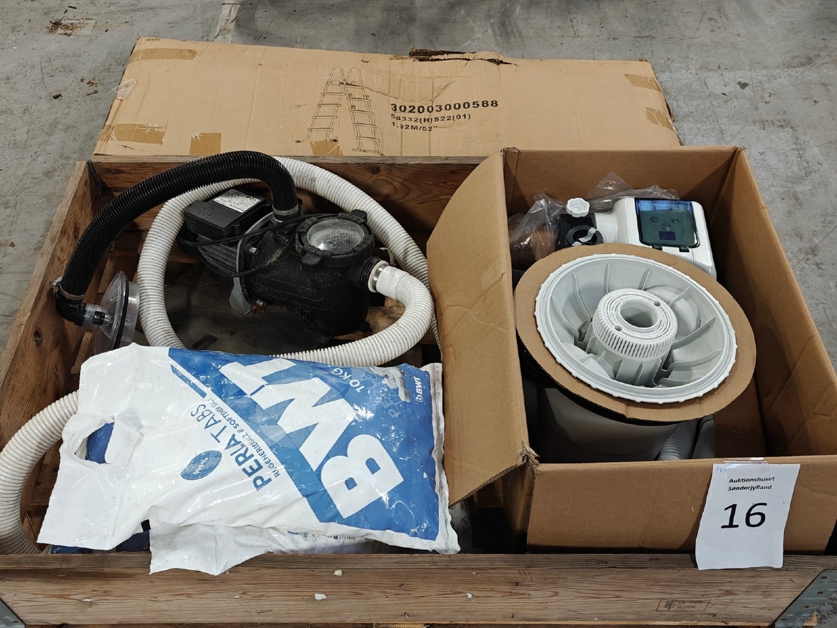 Pool-tilbehør: Pumpe: Mrk: Swim & Fun.