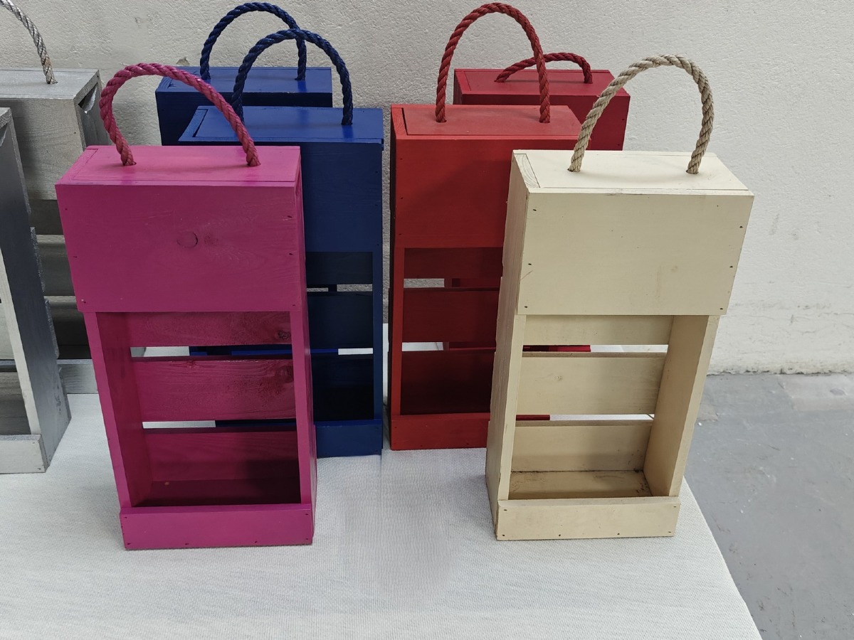 6 Vin gavekasser i træ.