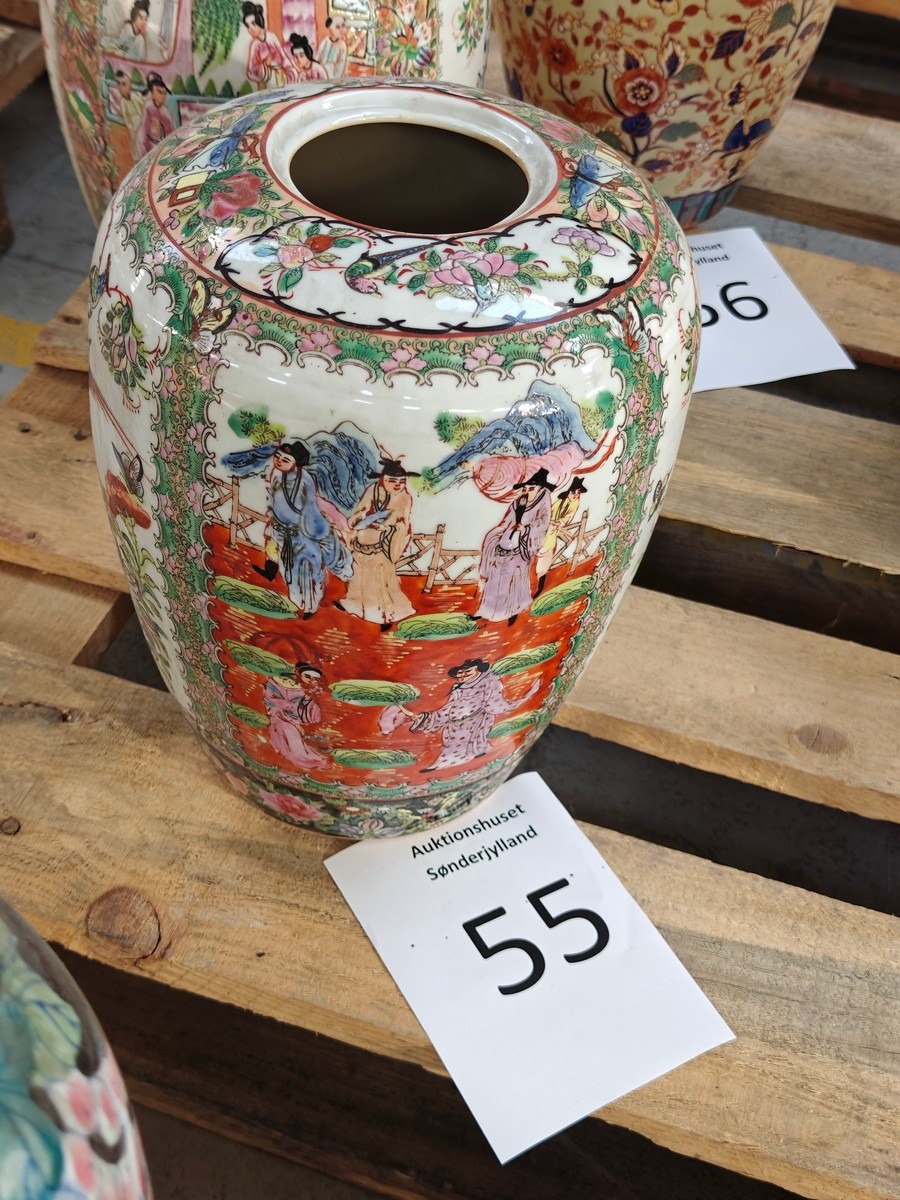 Kinesisk vase. Håndmalet. 