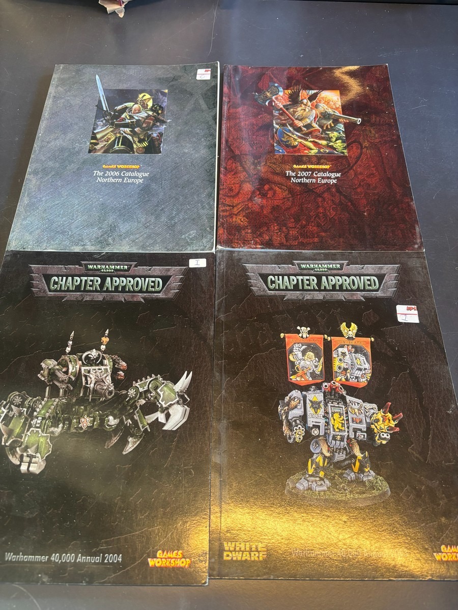 4 stk. Kataloger / hobby / magasin udgivelser til Warhammer 40.000
