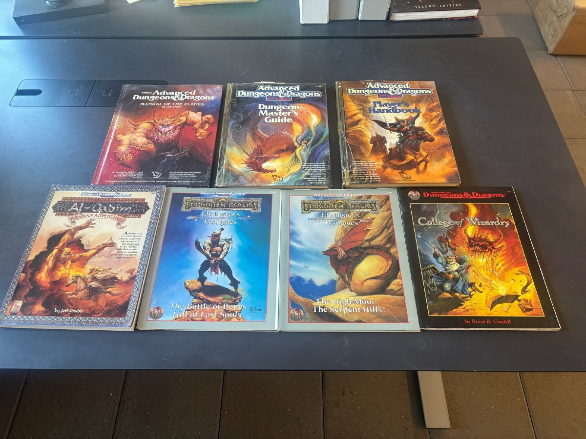 Advanced Dungeons & Dragons 2nd Edition Lot – (7)