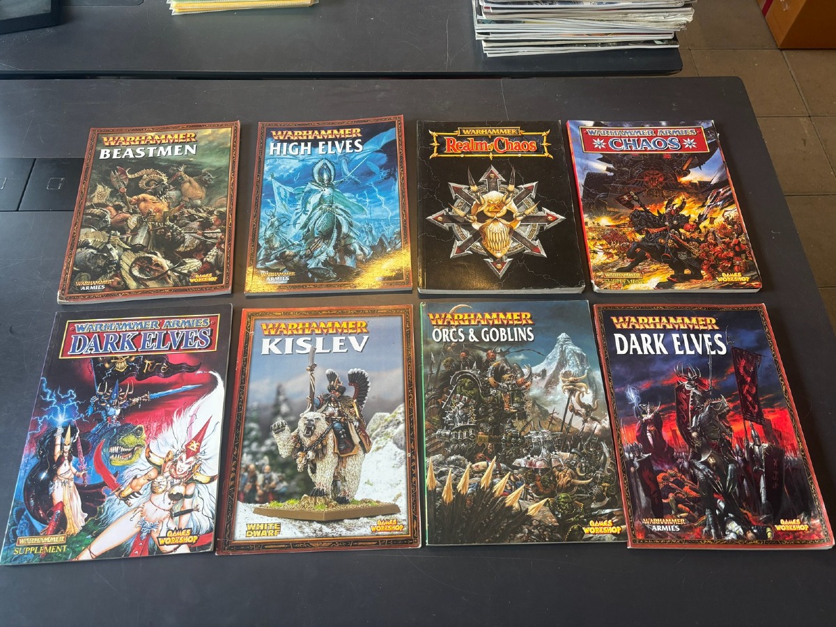Warhammer Fantasy Army Books & Realm of Chaos Lot – (8)