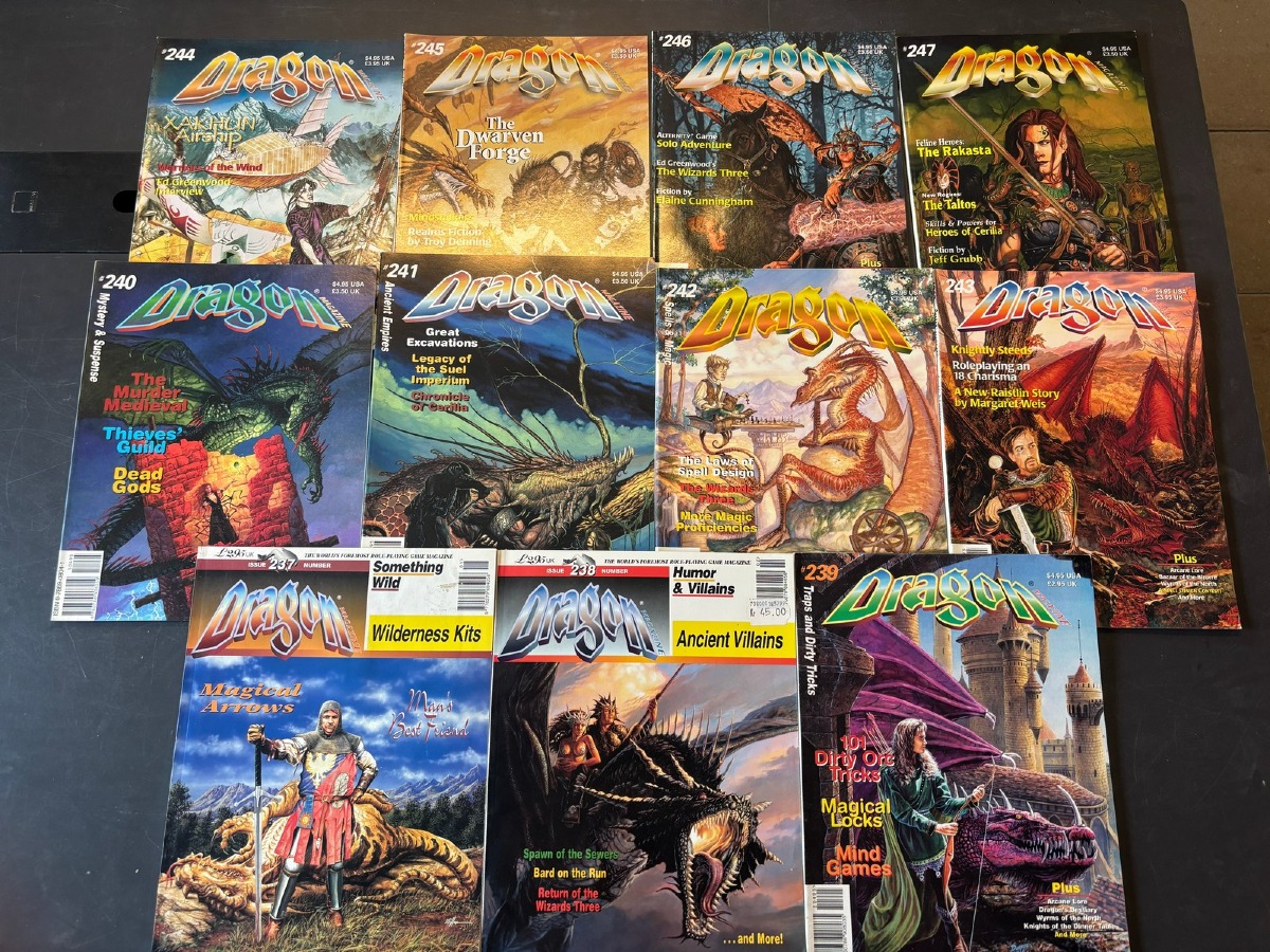 Dragon Magazine Lot, bind 237– 247  (11)