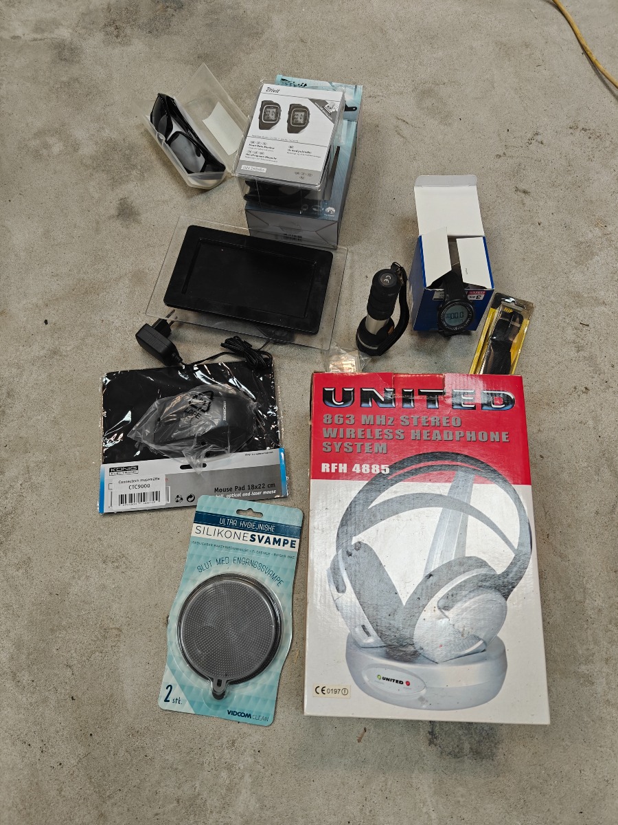 Tråd løs høretelefon, puls ur, sports ur + div.