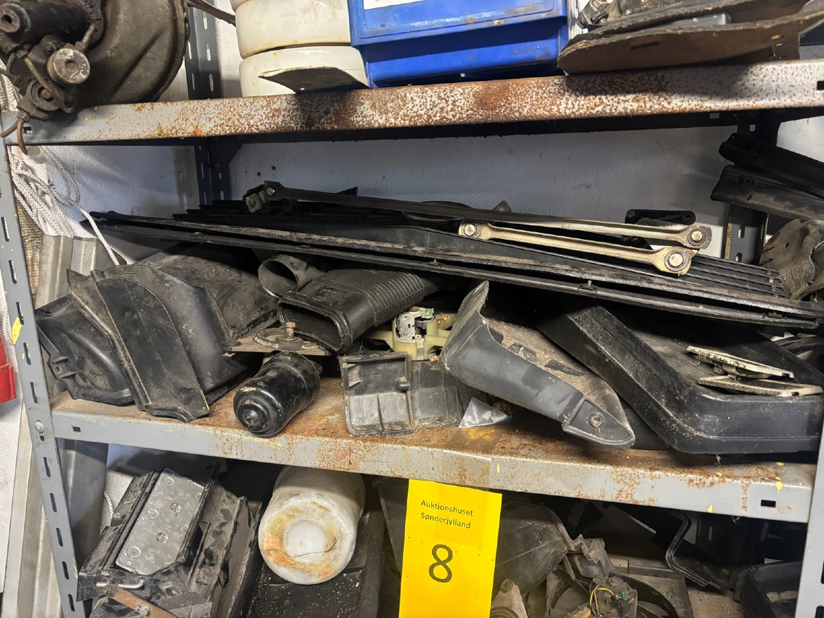 Alt på hylde til Kadett C instrumentering, varmeapparat, kølegitter mm