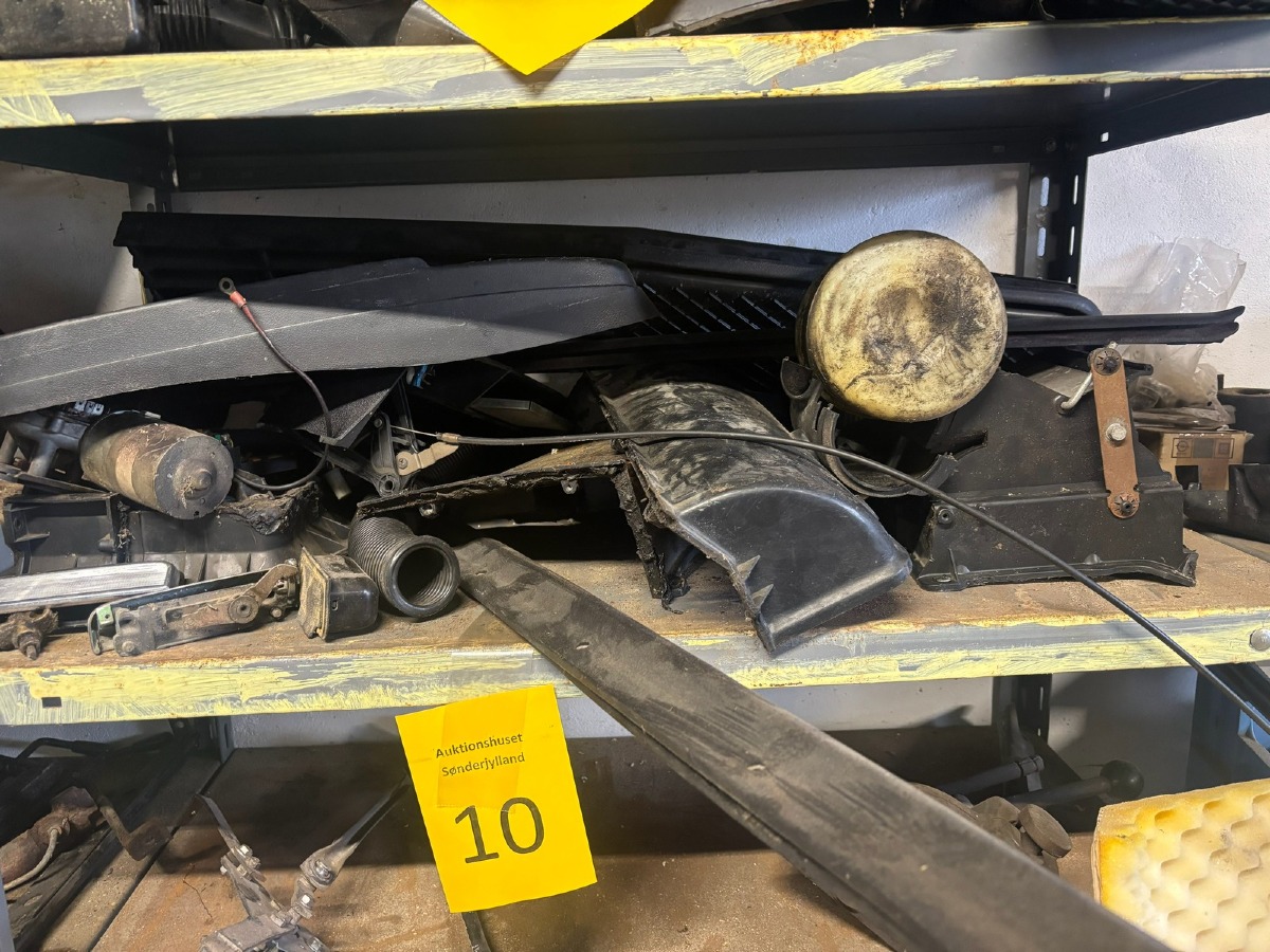 Alt på hylde til Kadett C instrumentering, varmeapparat, kølegitter mm