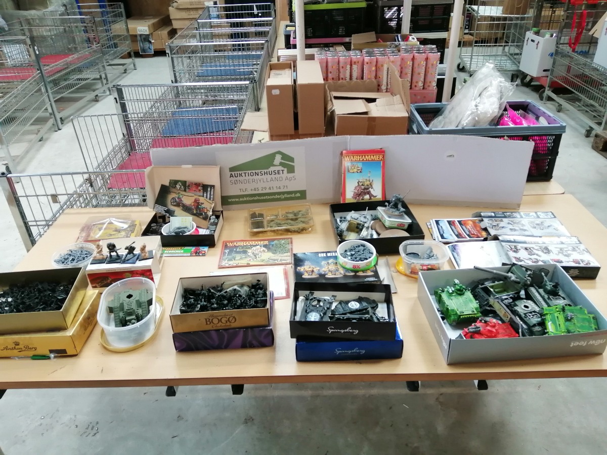 Stor samling af warhammer figur, mm