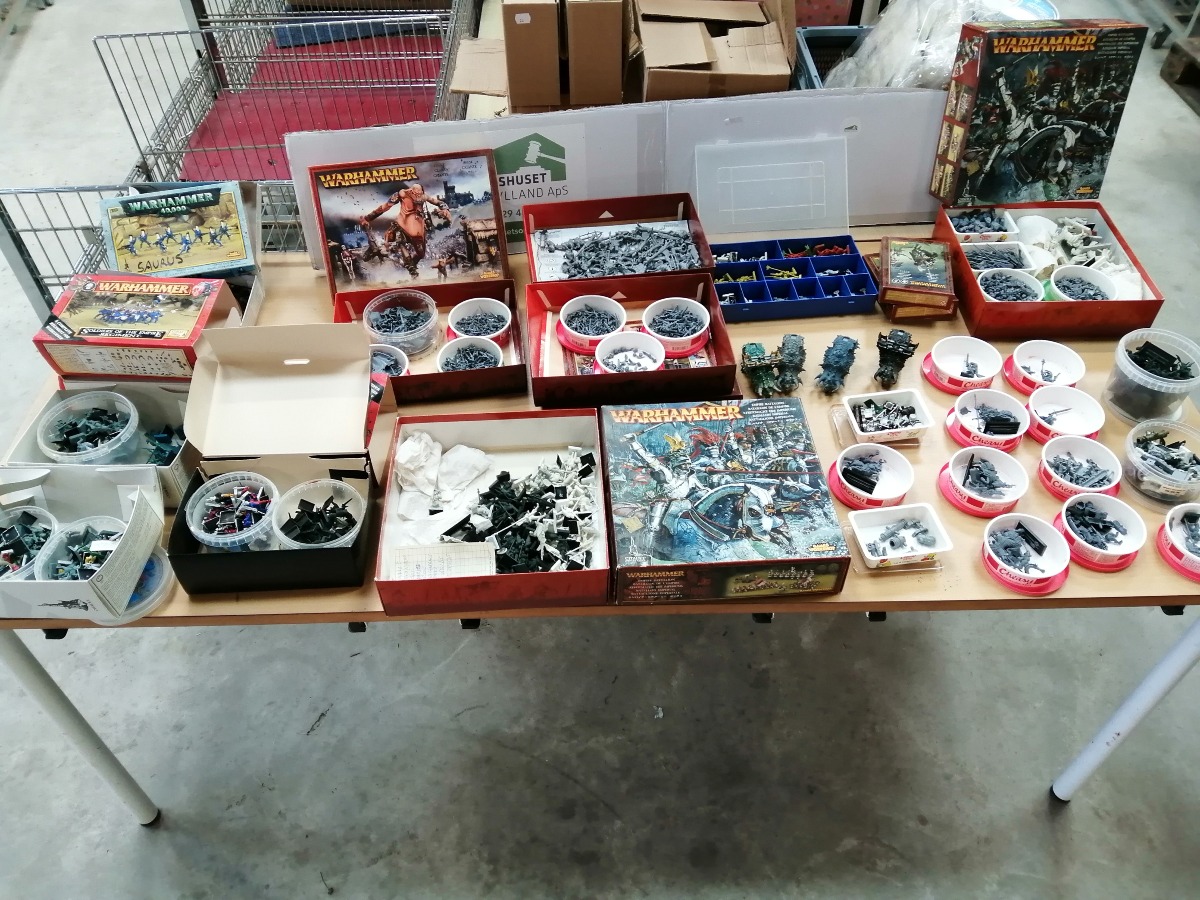 Stor samling af warhammer figur, mm