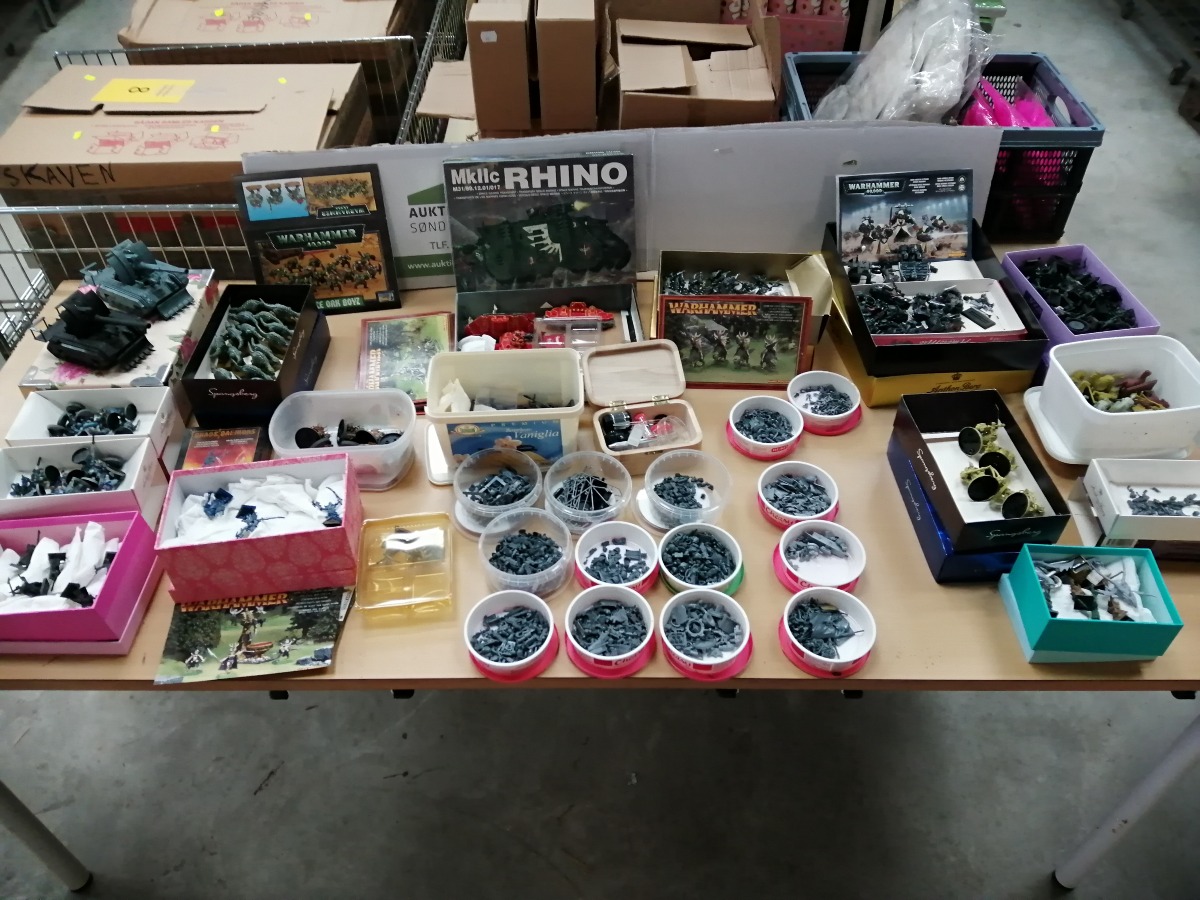Stor samling af warhammer figur, mm