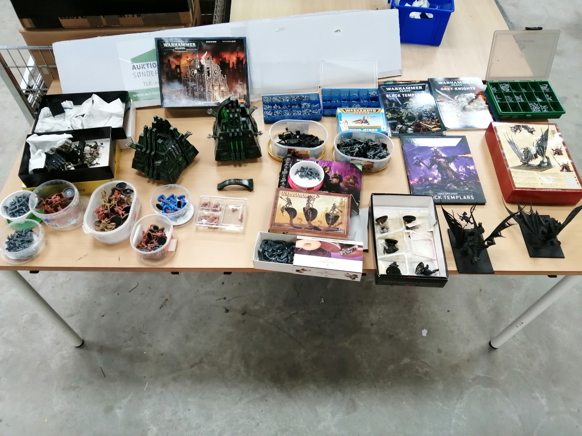 Stor samling af warhammer figur, mm