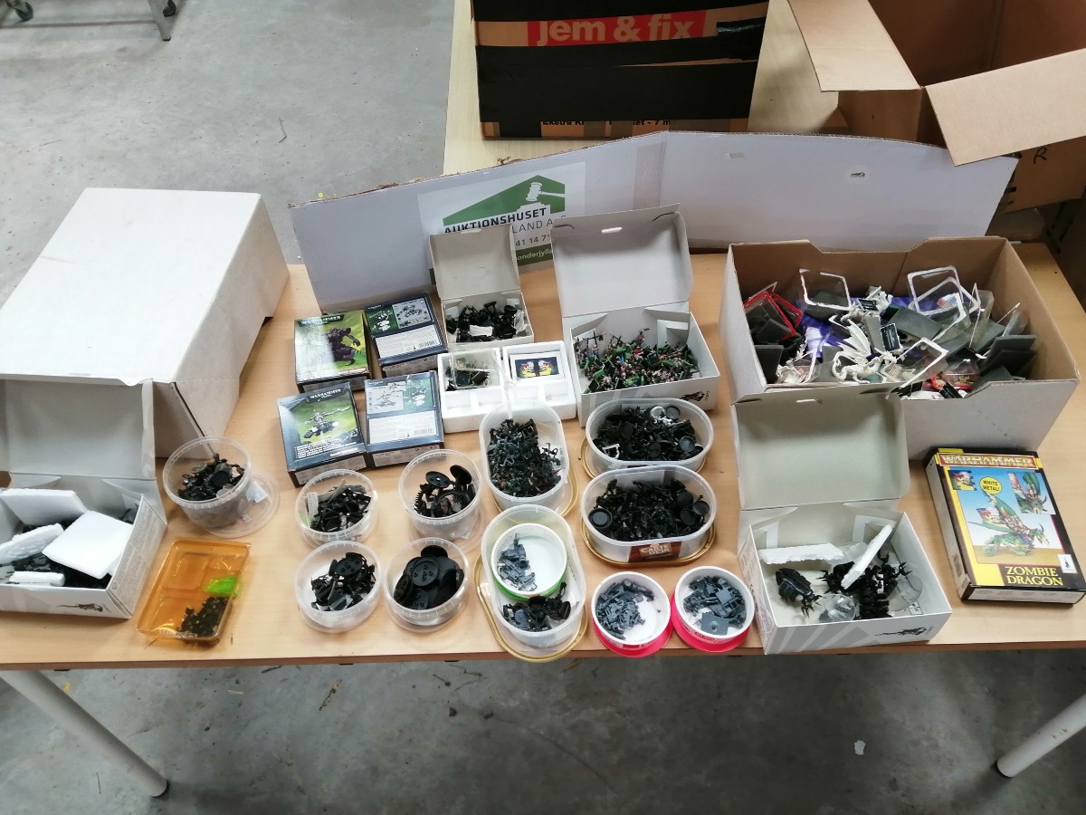Stor samling af warhammer figur, mm
