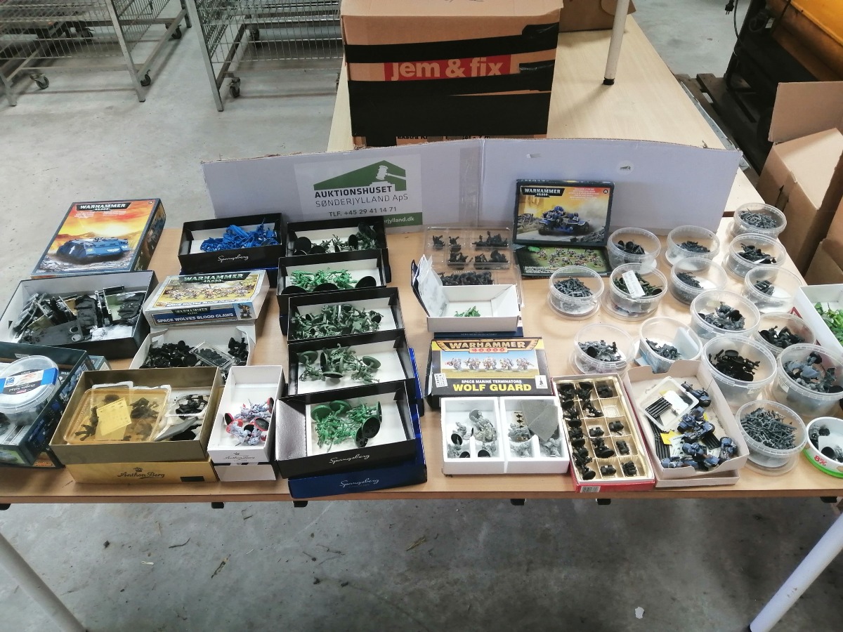 Stor samling af warhammer figur, mm