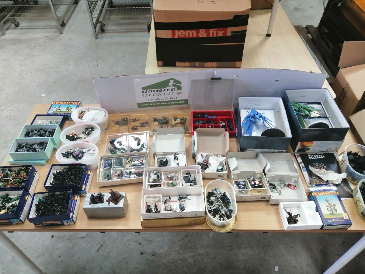 Stor samling af warhammer figur, mm