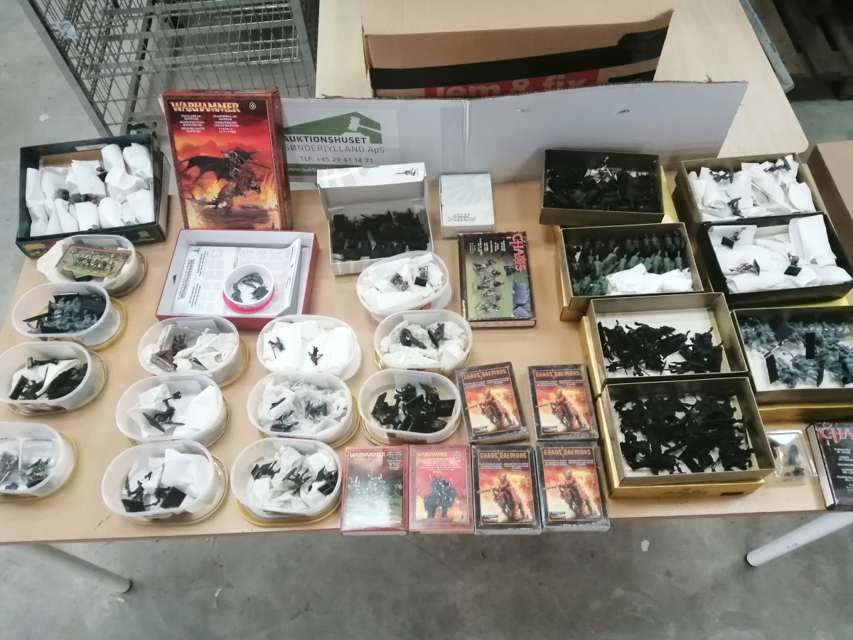 Stor samling af warhammer figur, mm