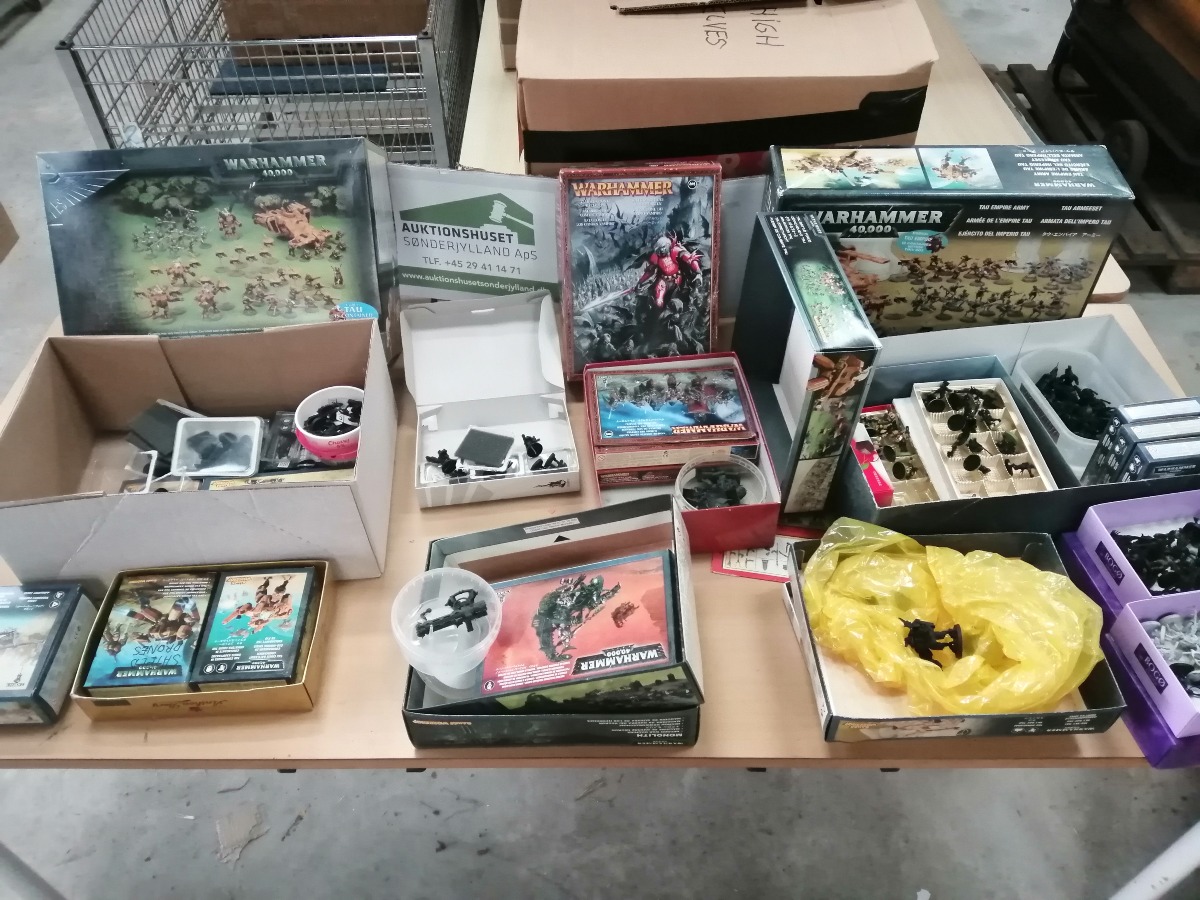 Stor samling af warhammer figur, mm