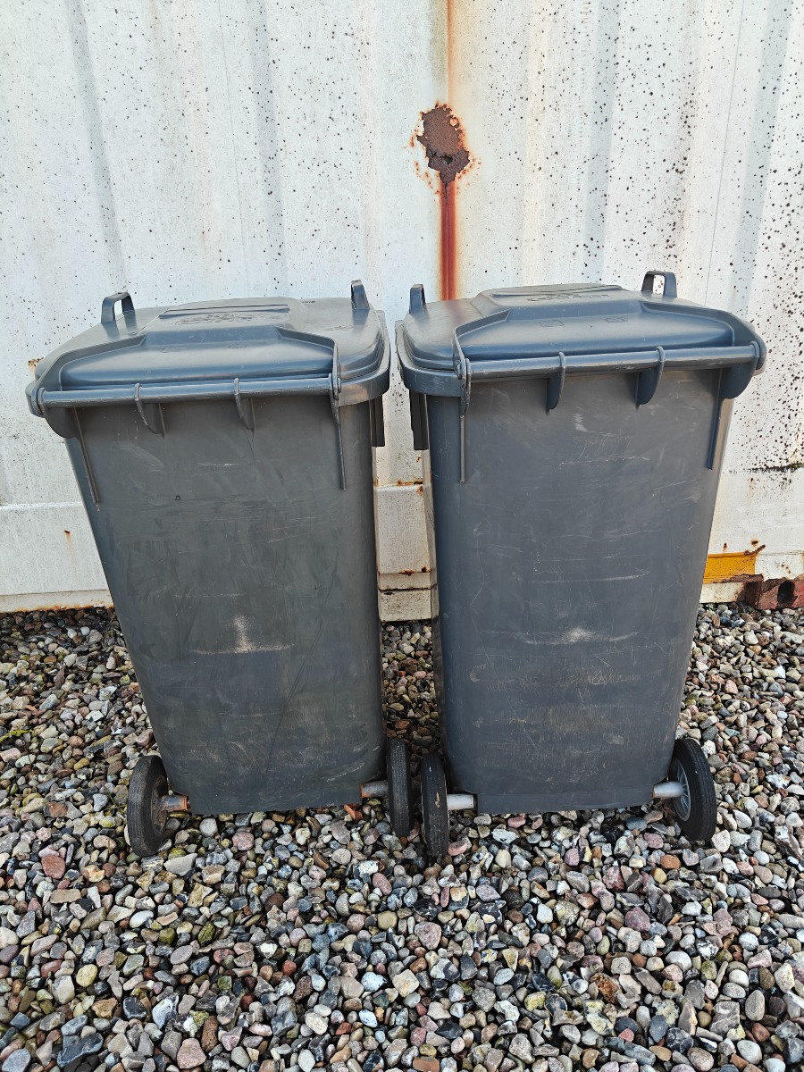 Sorte affaldsspande 240 L (2)