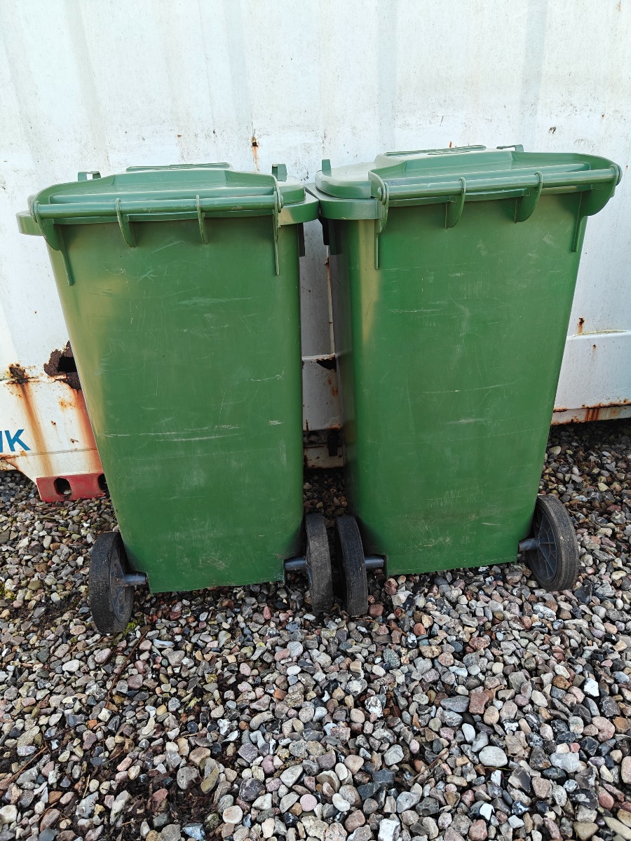 Grønne affaldsspande 240 L (2)