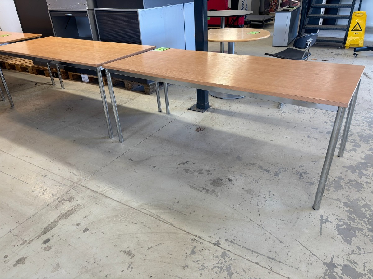 2 stk. Konferencebord / mødebord i bøgelook med kromben