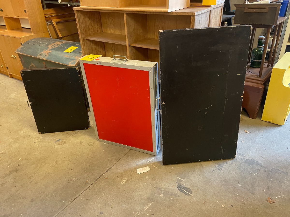 3 gadesælgerkufferter