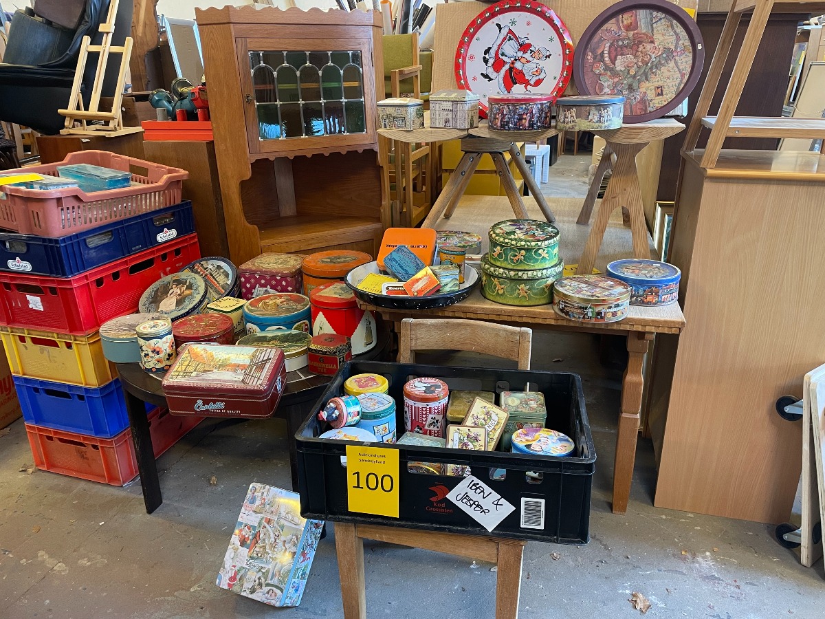 52 forskellig metaldåser og bakker