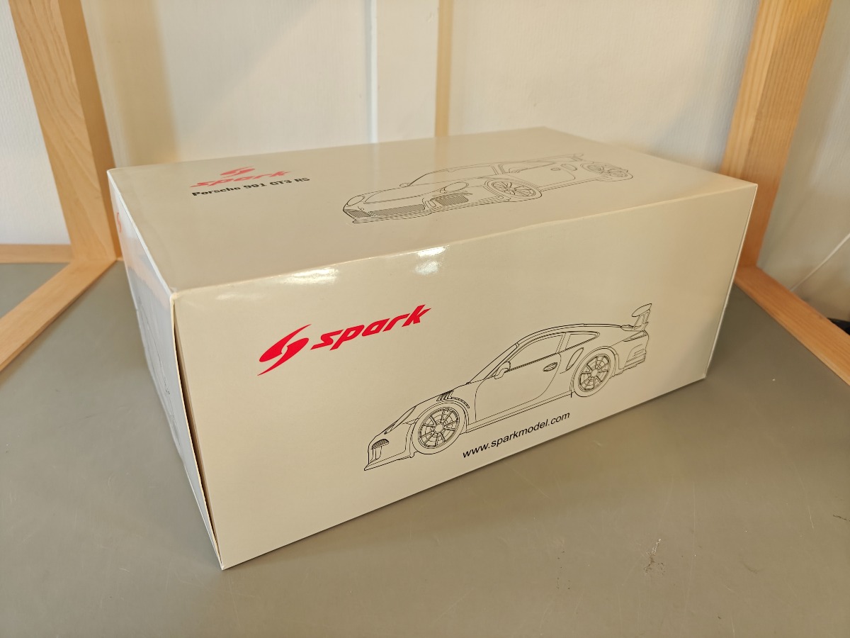Sparkmodel model af  Porsche 991 GT3 RS 1:18