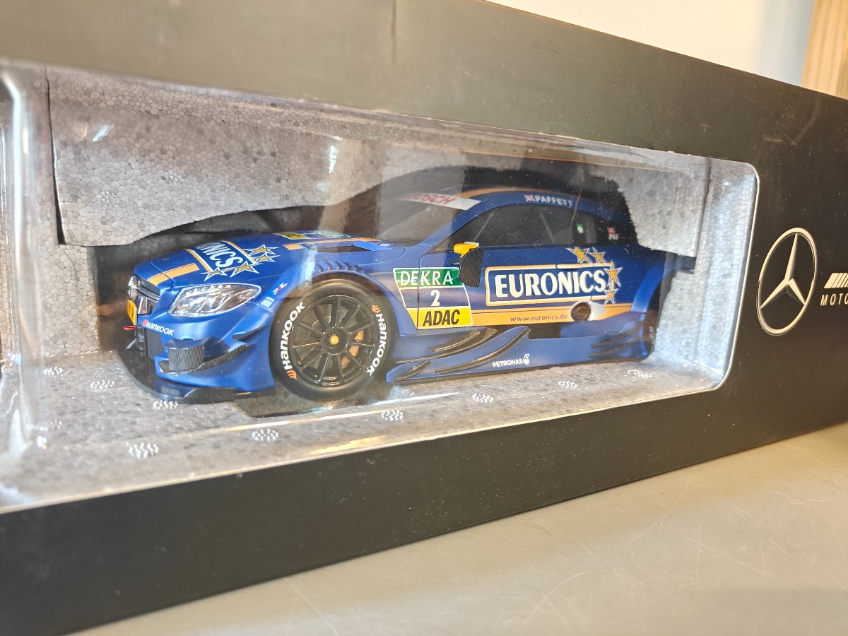 AutoCult model af Mercedes-AMG C 63 1:18