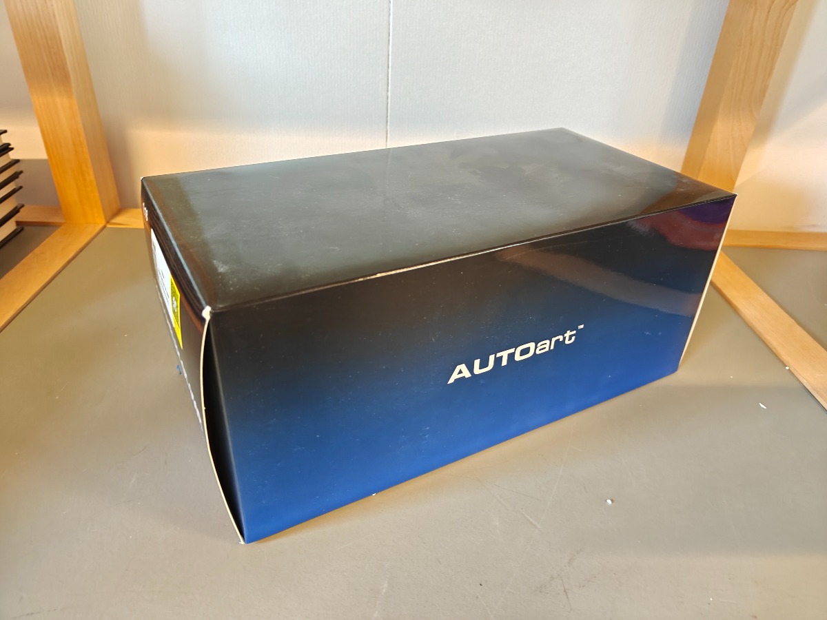 AutoArt model af Ford Shelby GT-350R 1:18