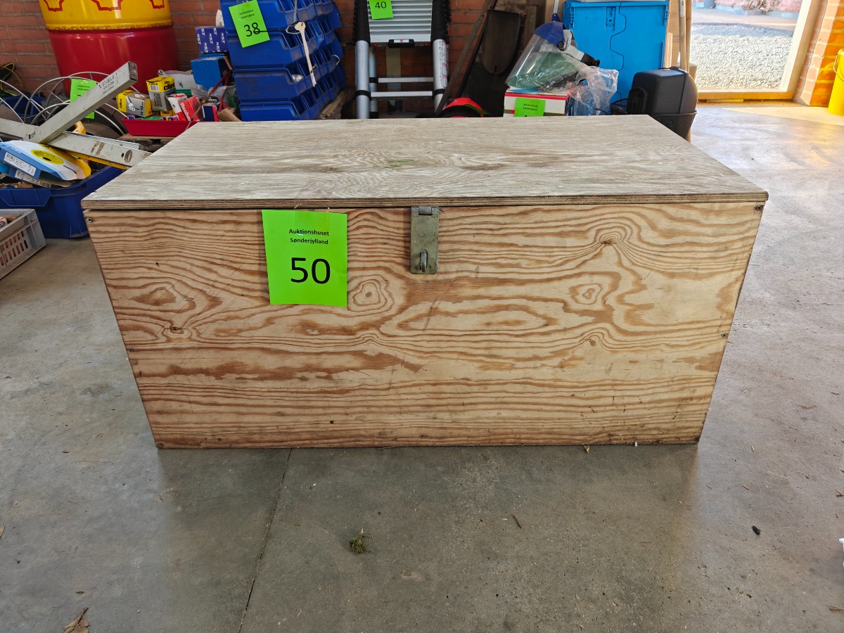 Opbevaringsboks i træ 
