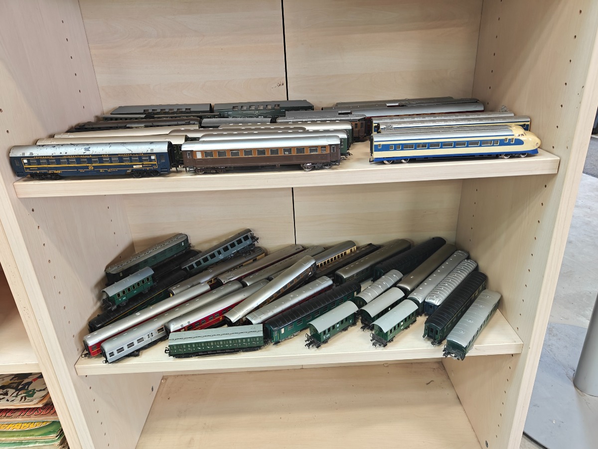 Stor samling Fleischmann og Lima personvogne Spor H0