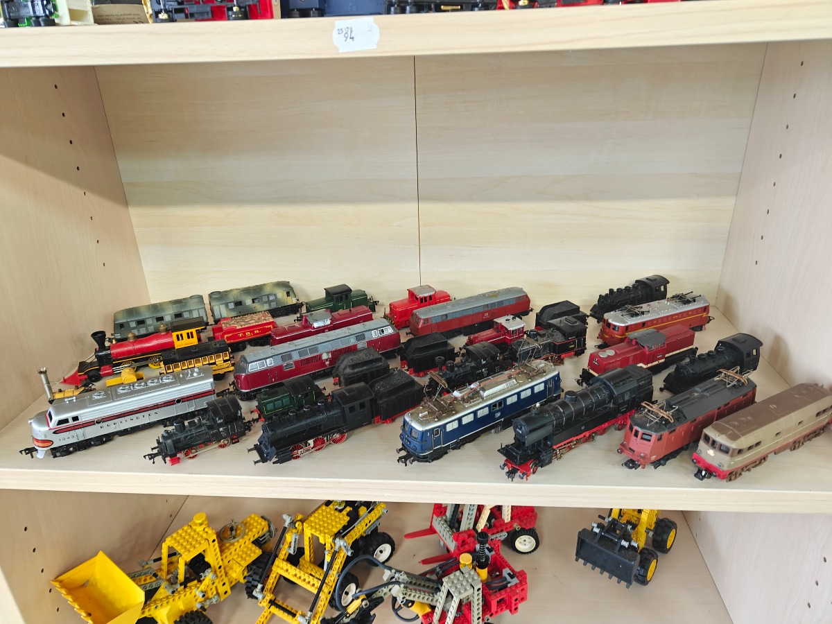 Lokomotiver Fleischmann m.m. Spor H0